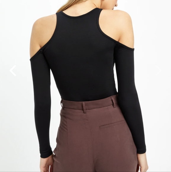 Black tops with cut out shoulder - Picture 2 of 3